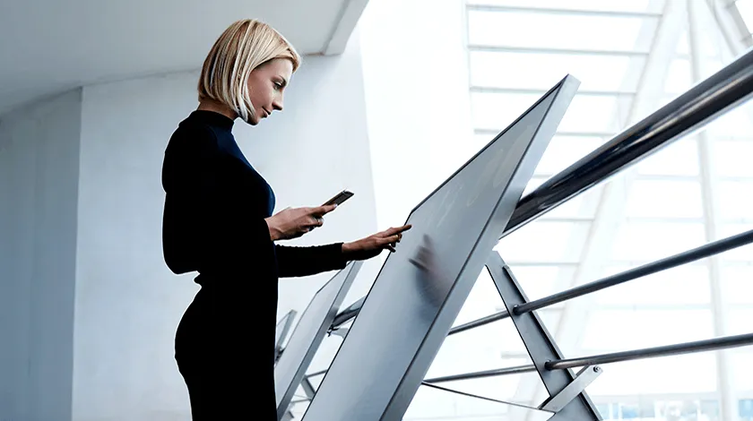 Article: Stay Ahead in Turbulent Times: Unlock the Power of User-Centric UX/UI